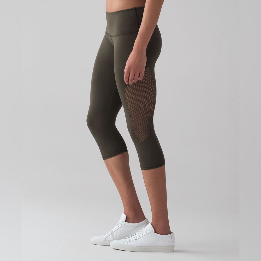 Lululemon Athletica Reveal Crop in Olive Size: XL
